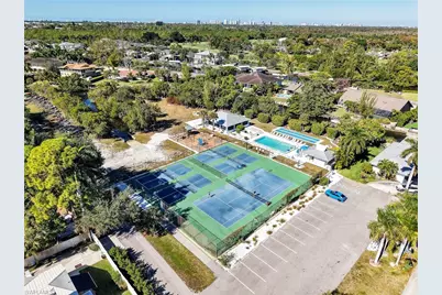 2554 Outrigger Ln, Naples, FL 34104 - Photo 35