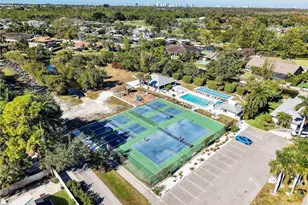 2554 Outrigger Ln, Naples, FL 34104 - Photo 35