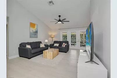 2554 Outrigger Ln, Naples, FL 34104 - Photo 7