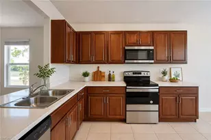 2220 NE 5th Ave, Cape Coral, FL 33909 - Photo 7