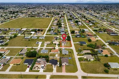 2220 NE 5th Ave, Cape Coral, FL 33909 - Photo 27