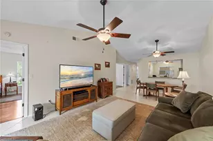621 Squire Cir, Naples, FL 34104 - Photo 7