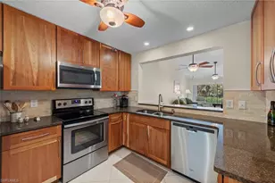 621 Squire Cir, Naples, FL 34104 - Photo 3