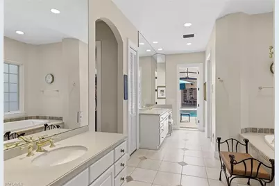 4661 Idylwood Ln, Naples, FL 34119 - Photo 21