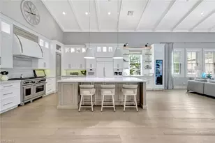 160 Broad Ave S, Naples, FL 34102 - Photo 21