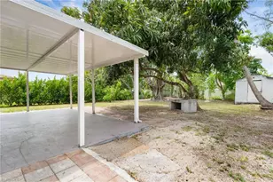5369 Broward St, Naples, FL 34113 - Photo 11