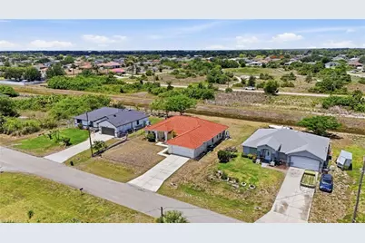 1011 Chadbourne Ave, Lehigh Acres, FL 33971 - Photo 43