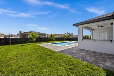 1805 NW 12th St, Cape Coral, FL 33993 - Photo 31