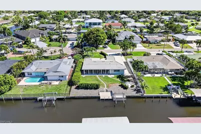 397 Parkway Ct, Fort Myers, FL 33919 - Photo 7