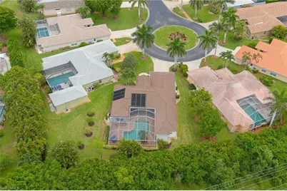 2050 Terrazzo Ln, Naples, FL 34104 - Photo 5