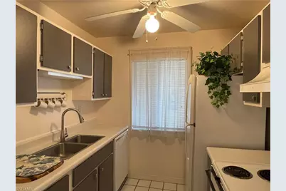 6184 Michelle Way #213, Fort Myers, FL 33919 - Photo 5
