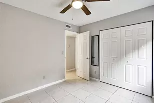 4621 Bayshore Dr, Naples, FL 34112 - Photo 23