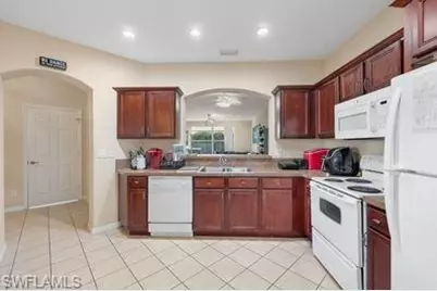 17529 Laurel Grove Ct, Fort Myers, FL 33967 - Photo 7