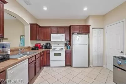 17529 Laurel Grove Ct, Fort Myers, FL 33967 - Photo 9