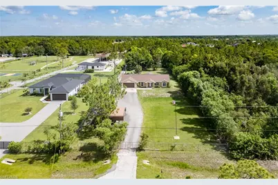 3325 50th Ave NE, Naples, FL 34120 - Photo 5