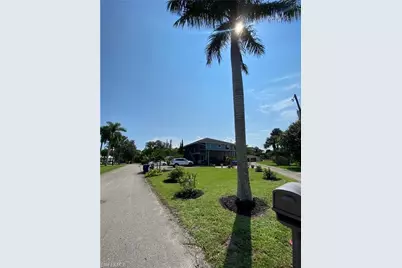 27599 Lime St, Bonita Springs, FL 34135 - Photo 11