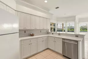 2051 Morning Sun Ln, Naples, FL 34119 - Photo 17