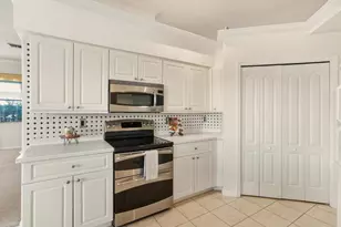 2051 Morning Sun Ln, Naples, FL 34119 - Photo 7
