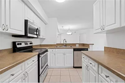 8940 Colonnades Ct E #734, Bonita Springs, FL 34135 - Photo 11
