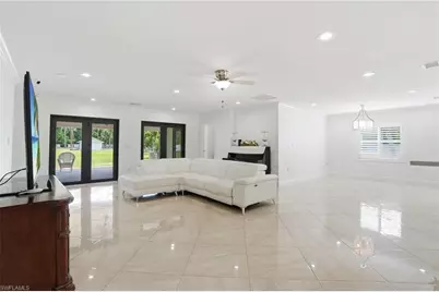 5930 Sea Grass Ln, Naples, FL 34116 - Photo 9