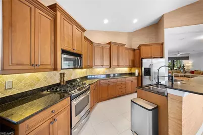 955 Tivoli Ct, Naples, FL 34104 - Photo 13