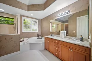 955 Tivoli Ct, Naples, FL 34104 - Photo 23