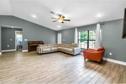 605 E 11th St, Lehigh Acres, FL 33972 - Photo 9