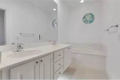 6284 Towncenter Cir, Naples, FL 34119 - Photo 17