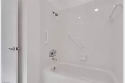 6284 Towncenter Cir, Naples, FL 34119 - Photo 23