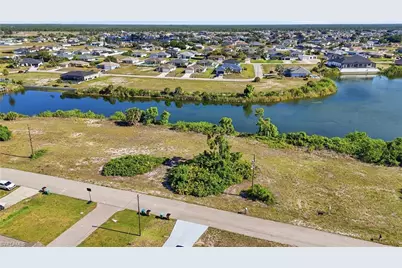 527 NW 24th Ter, Cape Coral, FL 33993 - Photo 11