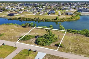 527 NW 24th Terrace, Cape Coral, FL 33993 - Photo 3