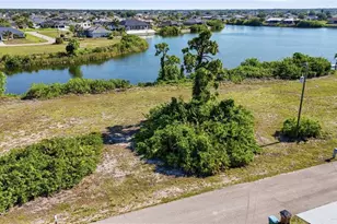 527 NW 24th Terrace, Cape Coral, FL 33993 - Photo 9