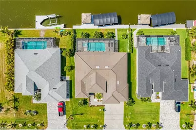 2029 SW 31st Ter, Cape Coral, FL 33914 - Photo 3