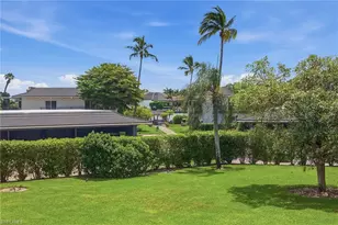 3410 Gulf Shore Blvd N, Naples, FL 34103 - Photo 15
