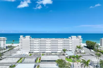 3443 Gulf Shore Blvd N #808, Naples, FL 34103 - Photo 1