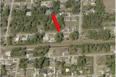2605 17th St W, Lehigh Acres, FL 33971 - Photo 3