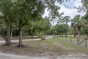 17021 Shelby Ln, North Fort Myers, FL 33917 - Photo 47
