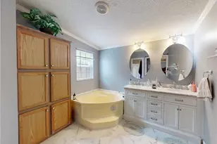 17021 Shelby Ln, North Fort Myers, FL 33917 - Photo 29