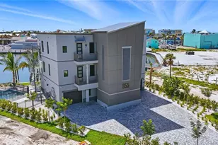 855 Lagoon St, Fort Myers Beach, FL 33931 - Photo 3