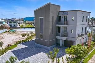 855 Lagoon St, Fort Myers Beach, FL 33931 - Photo 35