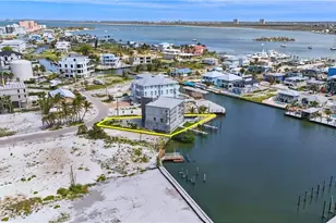 855 Lagoon St, Fort Myers Beach, FL 33931 - Photo 3