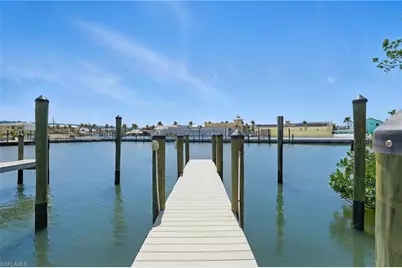855 Lagoon St #4, Fort Myers Beach, FL 33931 - Photo 11