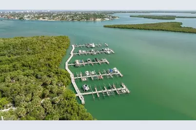 822 Whiskey Creek Dr, Marco Island, FL 34145 - Photo 15
