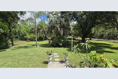 5061 Mahogany Ridge Dr, Naples, FL 34119 - Photo 21