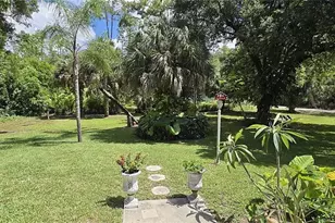 5061 Mahogany Ridge Dr, Naples, FL 34119 - Photo 21