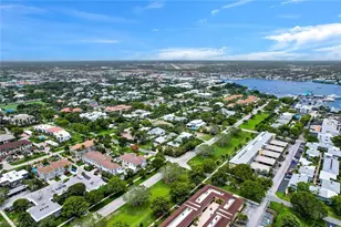 1155 6th St S, Naples, FL 34102 - Photo 33