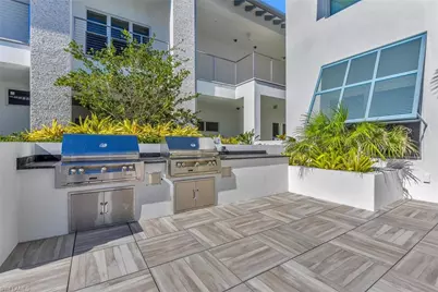 201 8th St S #208, Naples, FL 34102 - Photo 29