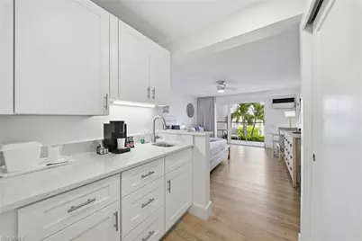900 Broad Ave S #117, Naples, FL 34102 - Photo 7