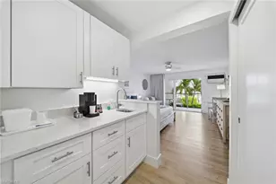 900 Broad Ave S, Naples, FL 34102 - Photo 7