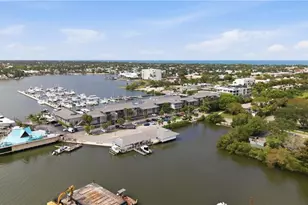 900 Broad Ave S, Naples, FL 34102 - Photo 41